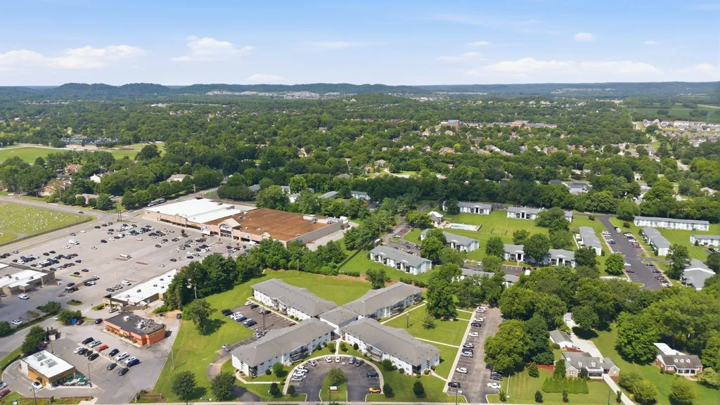 613 Hillsboro Road Franklin TN 37064