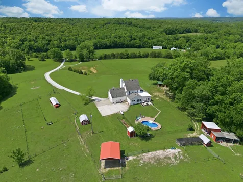 1732 Cedar Creek Road Vanleer TN 37181