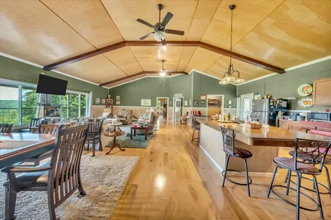 5688 Burkett Chapel Road Whitwell TN 37397