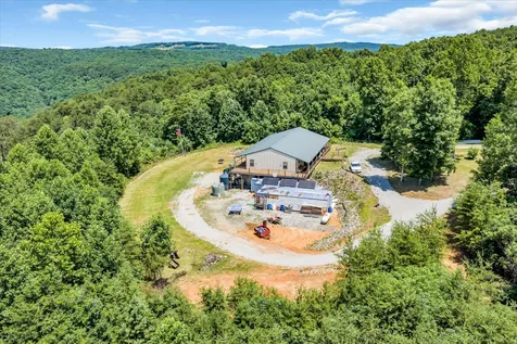 5688 Burkett Chapel Road Whitwell TN 37397