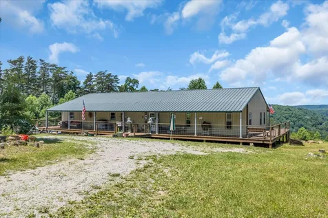 5688 Burkett Chapel Road Whitwell TN 37397