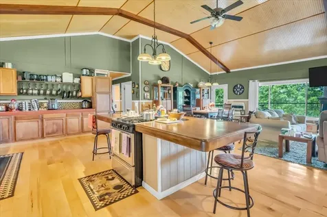 5688 Burkett Chapel Road Whitwell TN 37397