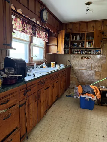 980 West Road Red Boiling Springs TN 37150