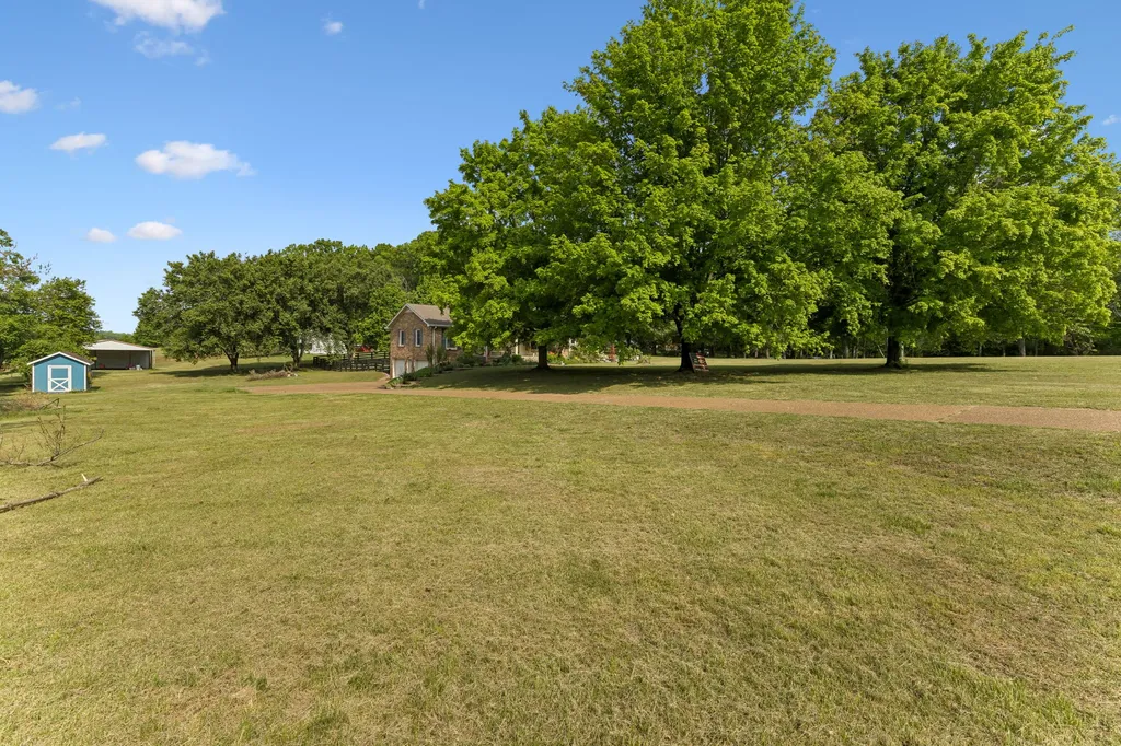 2751 Standing Oak Drive Thompsons Station TN 37179