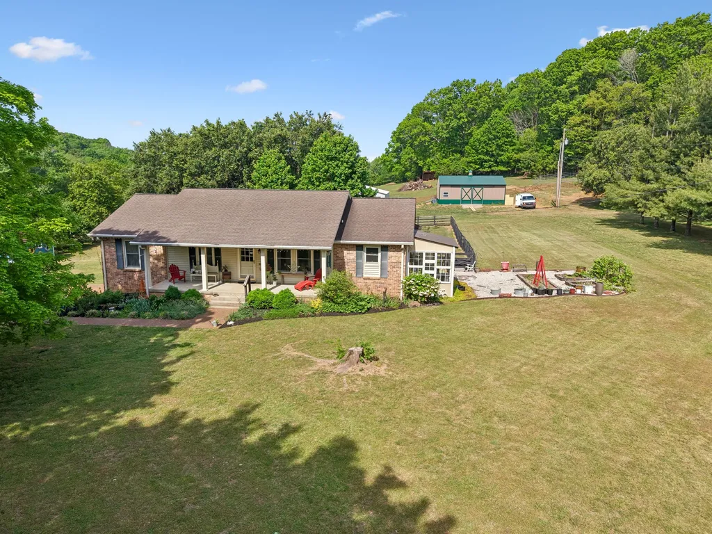 2751 Standing Oak Drive Thompsons Station TN 37179
