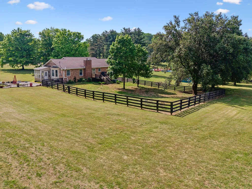 2751 Standing Oak Drive Thompsons Station TN 37179