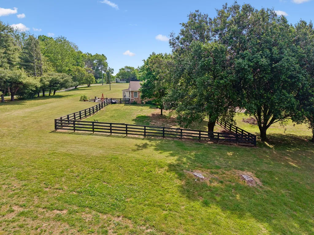 2751 Standing Oak Drive Thompsons Station TN 37179