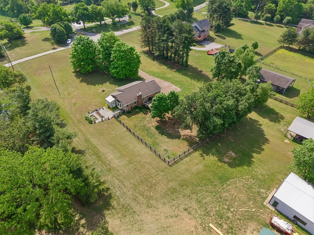 2751 Standing Oak Drive Thompsons Station TN 37179