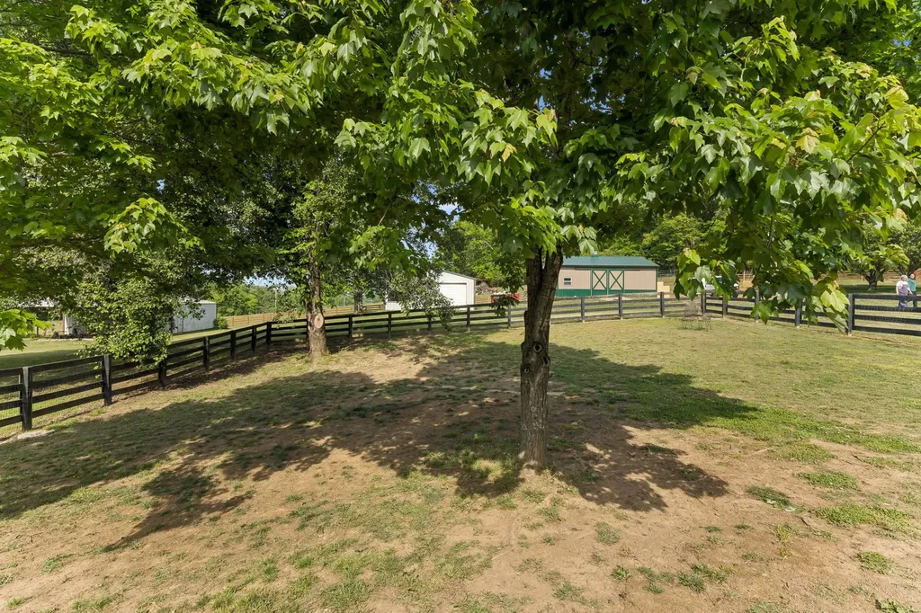 2751 Standing Oak Drive Thompsons Station TN 37179