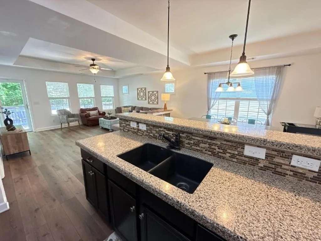 2422 Duxbury Drive Columbia TN 38401