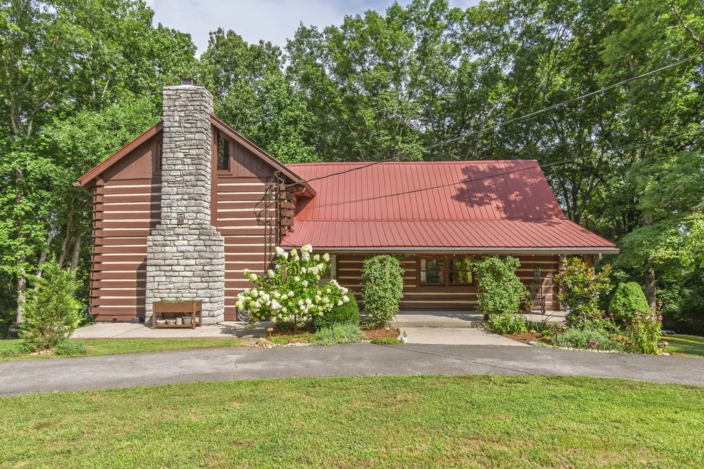 3608 Sams Creek Road Pegram TN 37143