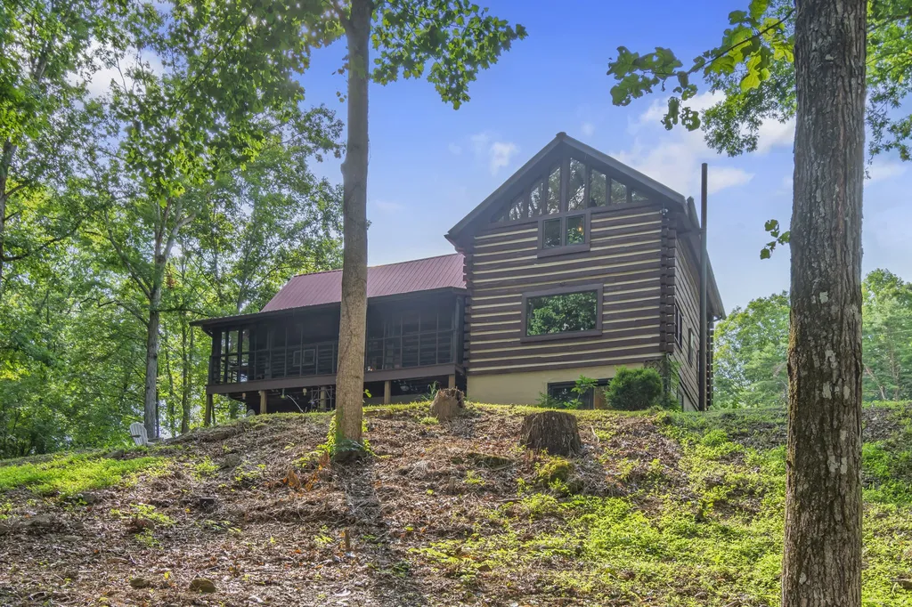 3608 Sams Creek Road Pegram TN 37143