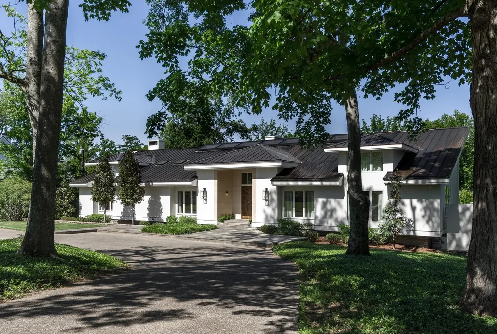 300 Sunnyside Drive Nashville TN 37205