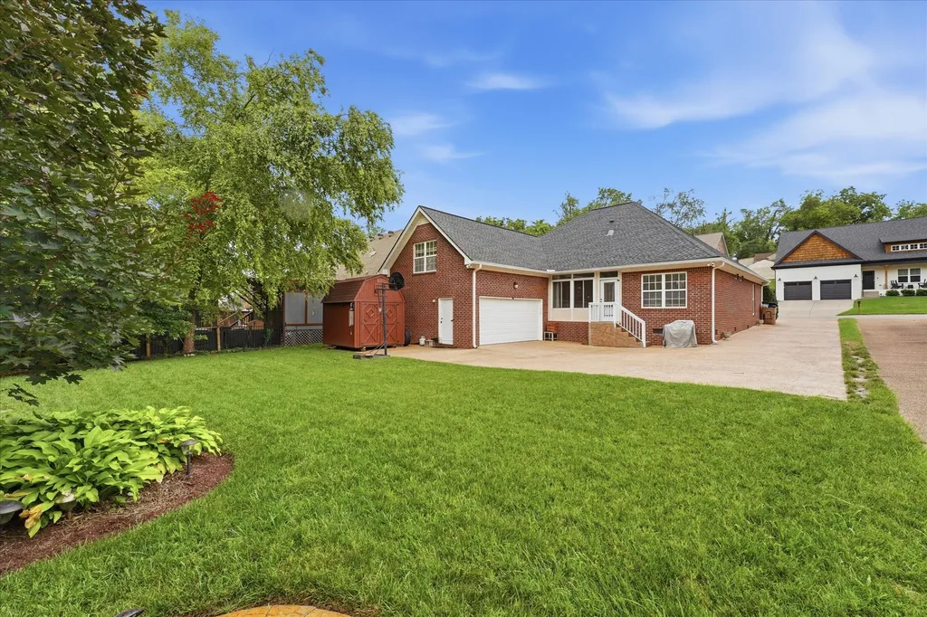 425 Wellington Square Nashville TN 37214