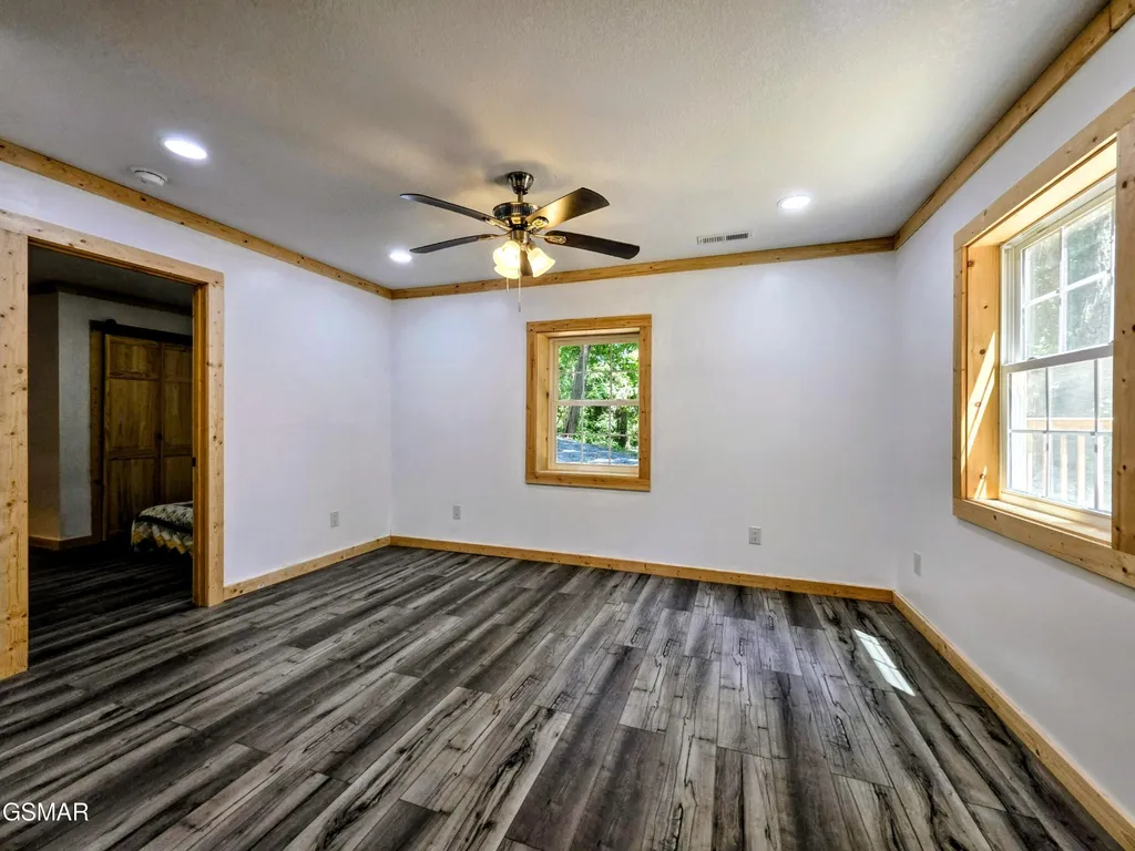125 Deer Run Way Dandridge TN 37725