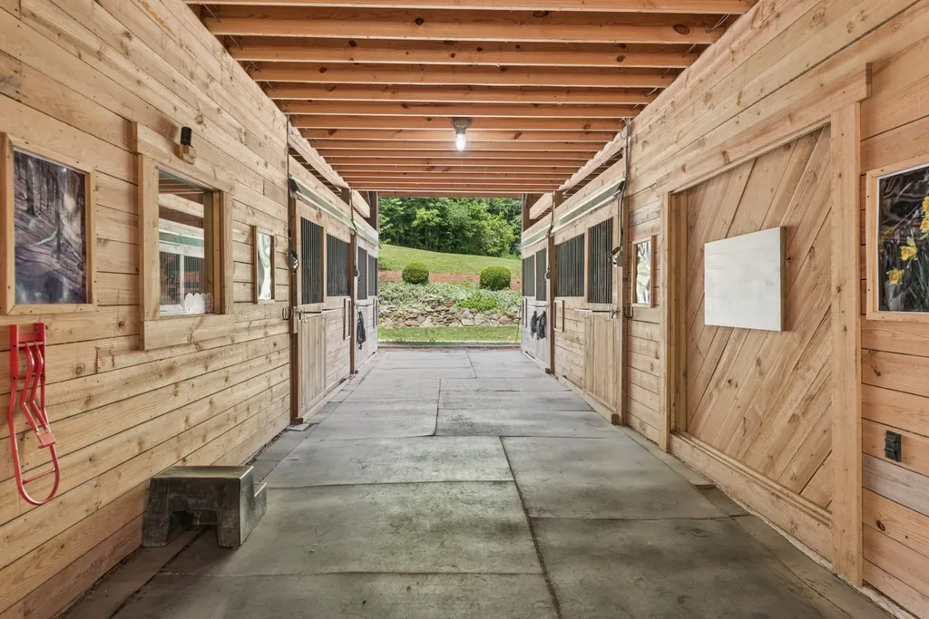 517 Collier Lane Gallatin TN 37066