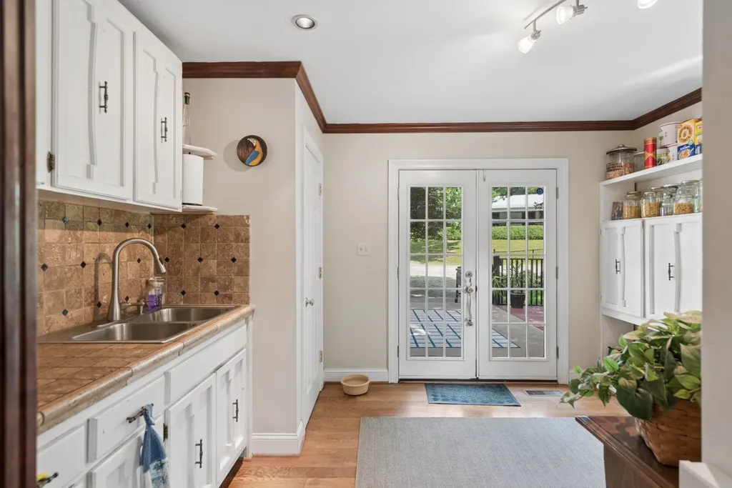 517 Collier Lane Gallatin TN 37066