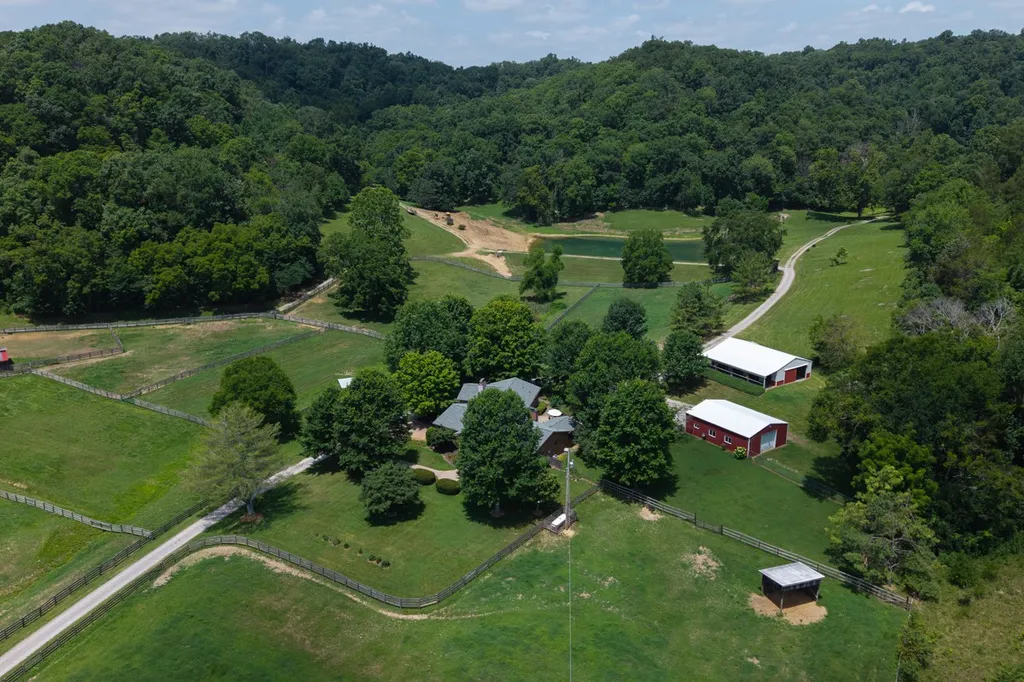 517 Collier Lane Gallatin TN 37066
