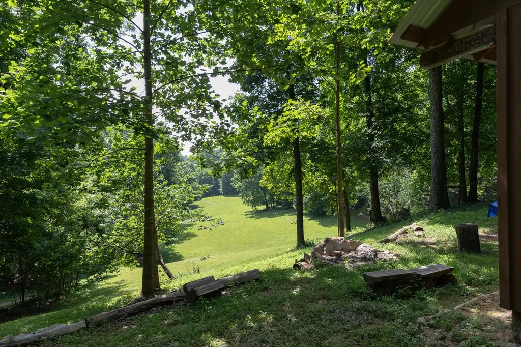 517 Collier Lane Gallatin TN 37066
