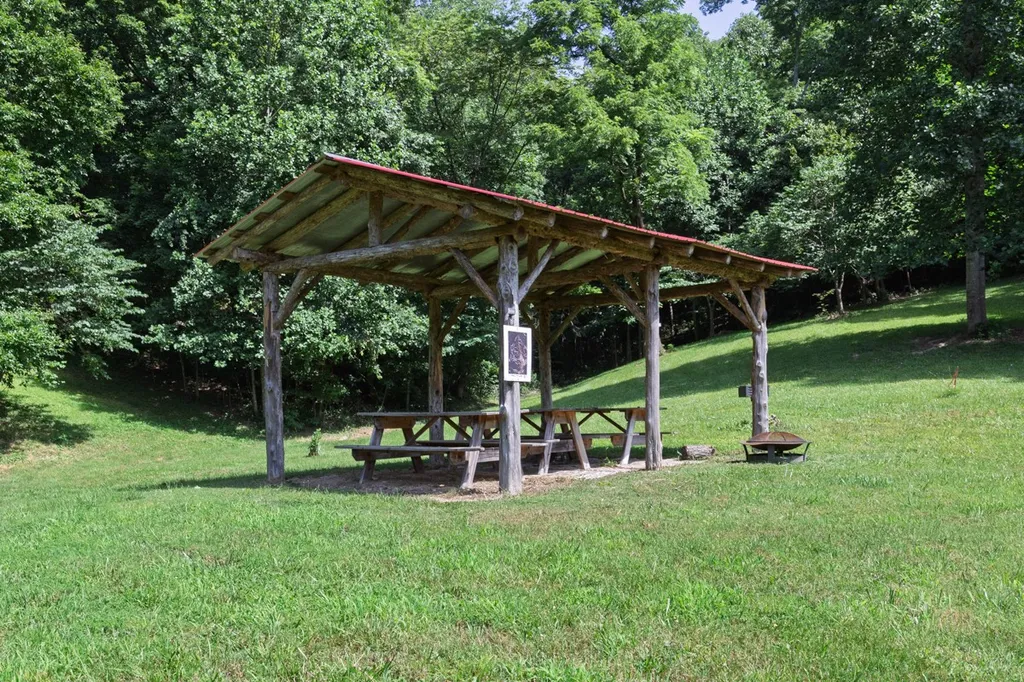 517 Collier Lane Gallatin TN 37066