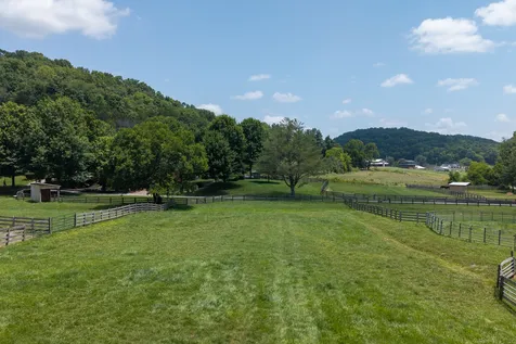517 Collier Lane Gallatin TN 37066