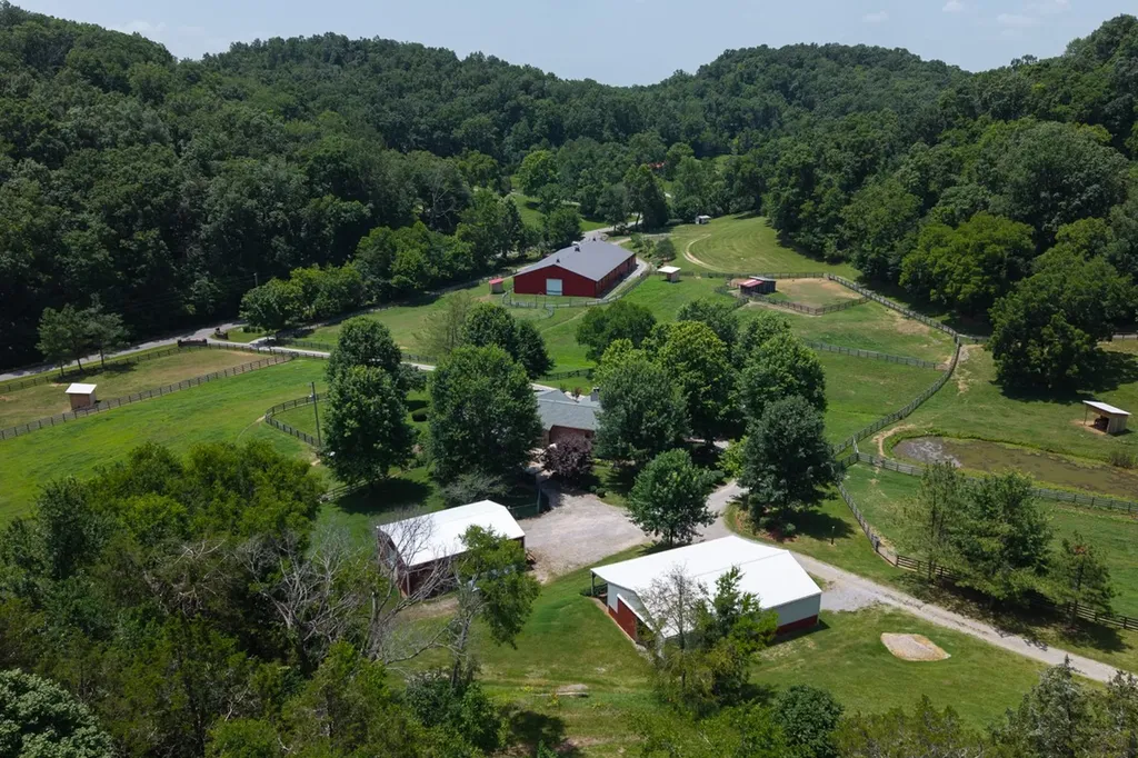 517 Collier Lane Gallatin TN 37066