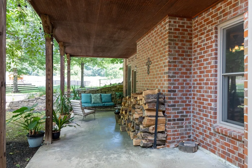 517 Collier Lane Gallatin TN 37066