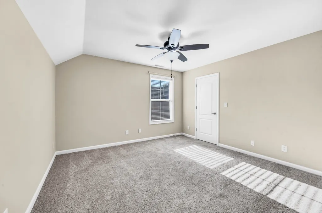 184 Whitman Alley Clarksville TN 37043