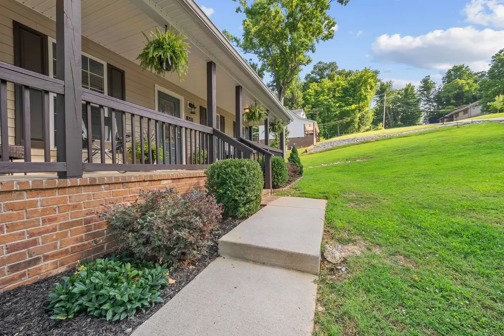 541 Skyline Dr, S Lewisburg TN 37091
