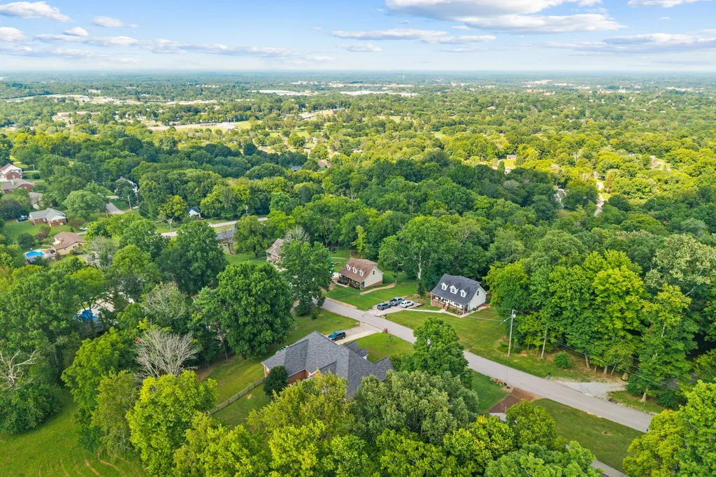 541 Skyline Dr, S Lewisburg TN 37091