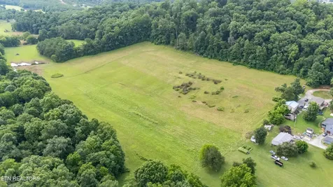 1246 Deep Springs Road Dandridge TN 37725