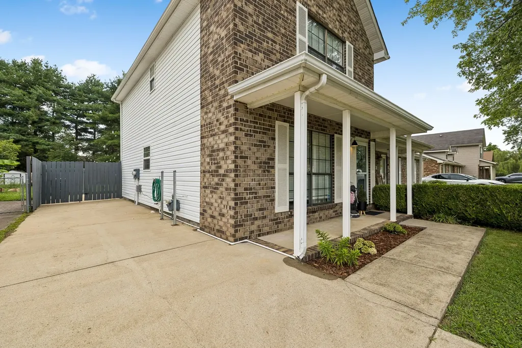 633 Lilly Lane Murfreesboro TN 37128