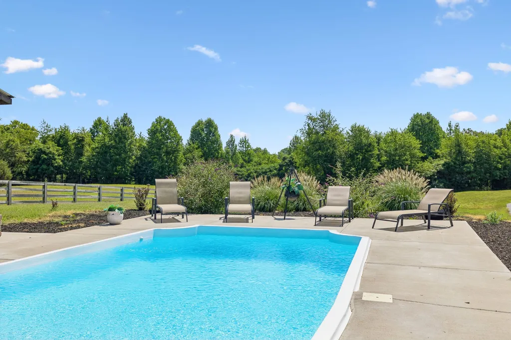 2745 Joe Mac Lipscomb Road Springfield TN 37172