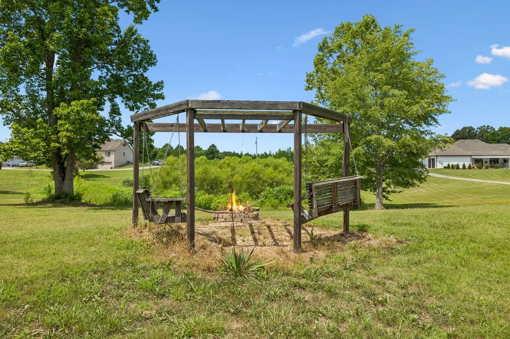 2745 Joe Mac Lipscomb Road Springfield TN 37172