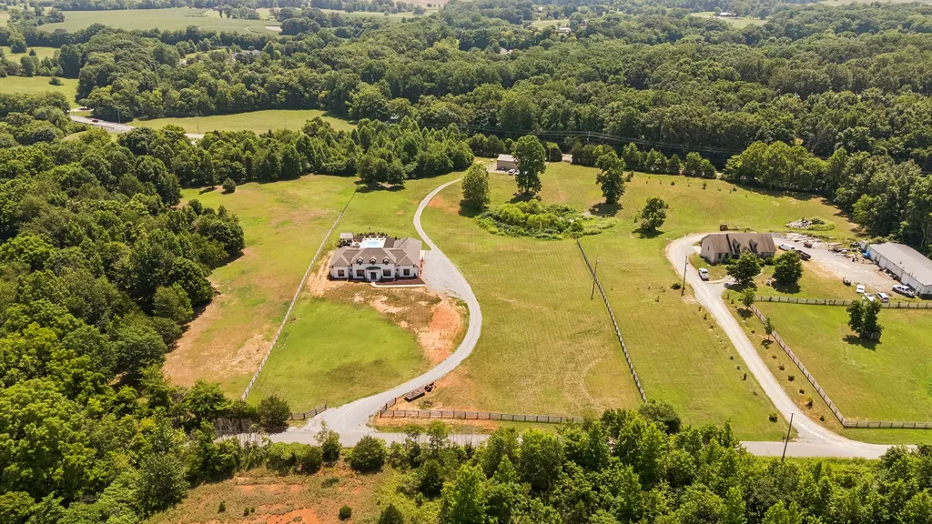 2745 Joe Mac Lipscomb Road Springfield TN 37172