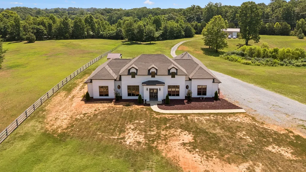 2745 Joe Mac Lipscomb Road Springfield TN 37172