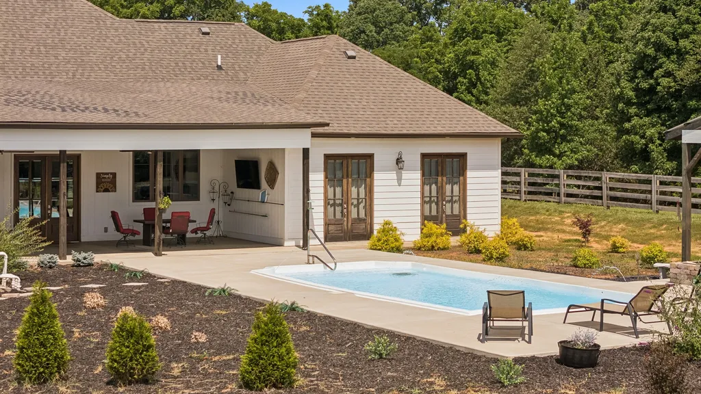 2745 Joe Mac Lipscomb Road Springfield TN 37172