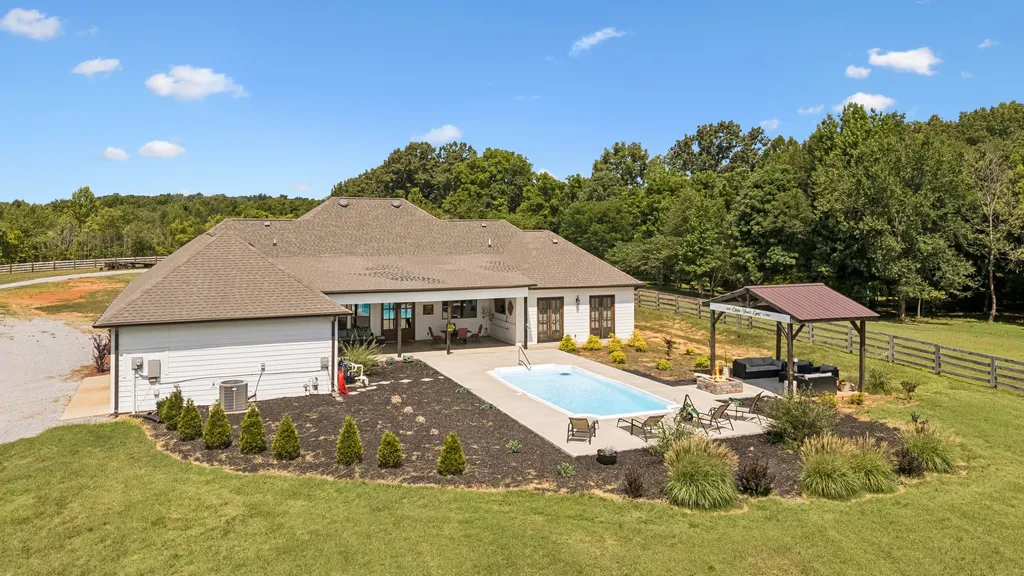 2745 Joe Mac Lipscomb Road Springfield TN 37172