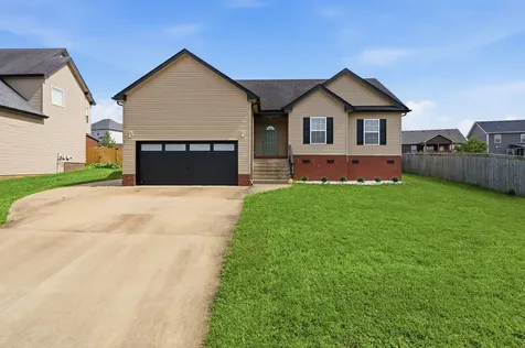 1854 Macarther Way Clarksville TN 37042