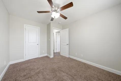 1854 Macarther Way Clarksville TN 37042