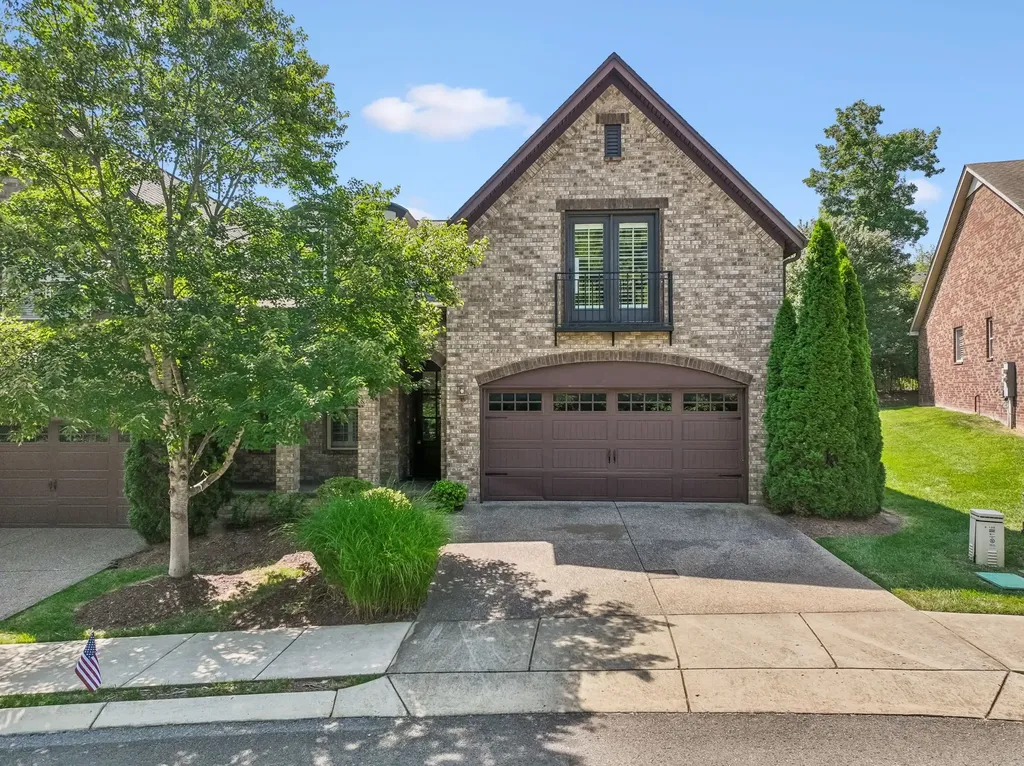 143 Village Circle Lebanon TN 37087