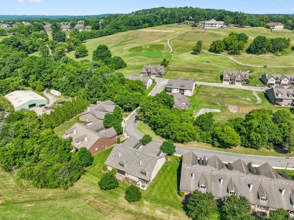 143 Village Circle Lebanon TN 37087