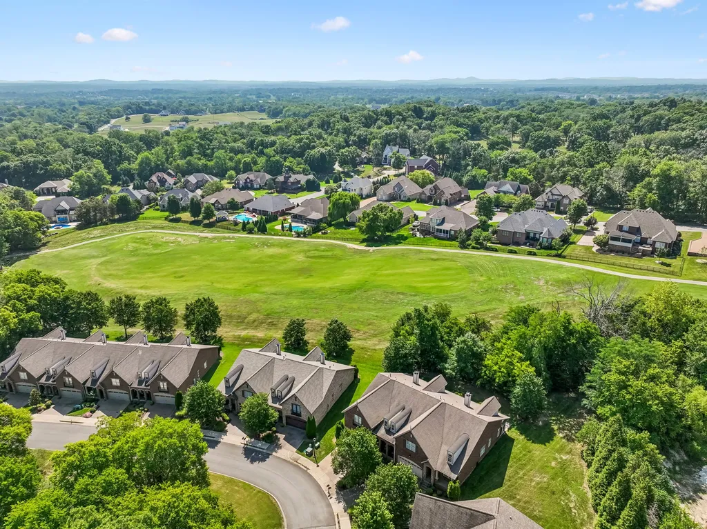 143 Village Circle Lebanon TN 37087