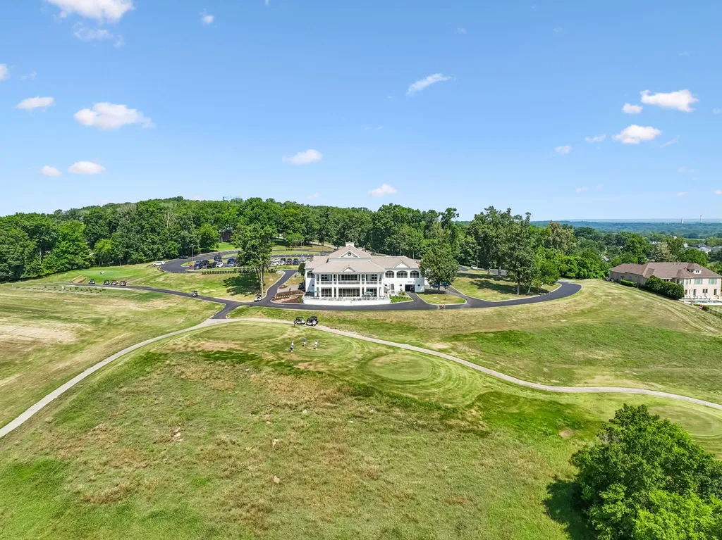 143 Village Circle Lebanon TN 37087