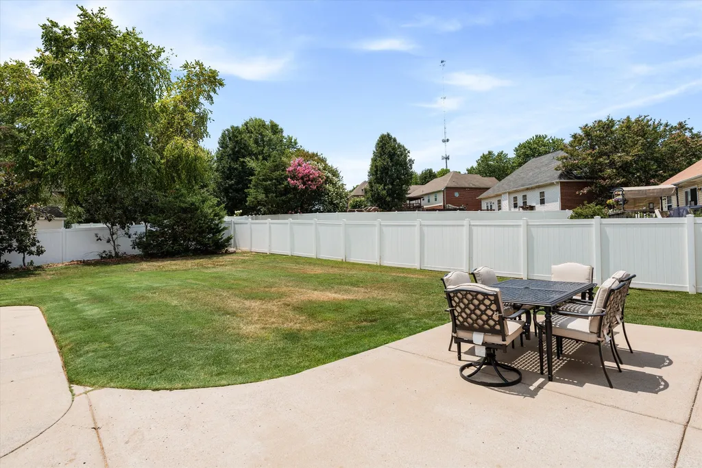 3264 Colchester Circle Lebanon TN 37087