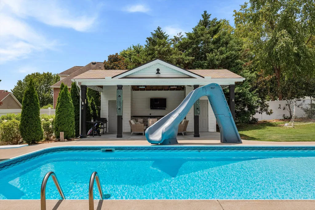 3264 Colchester Circle Lebanon TN 37087