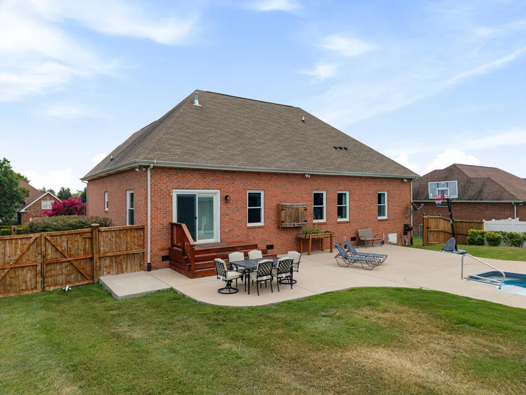 3264 Colchester Circle Lebanon TN 37087