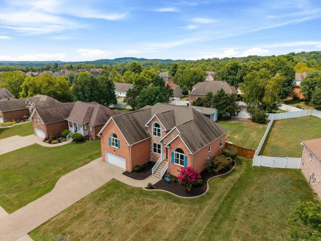 3264 Colchester Circle Lebanon TN 37087