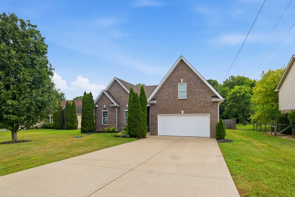 1513 Jeter Way Murfreesboro TN 37129