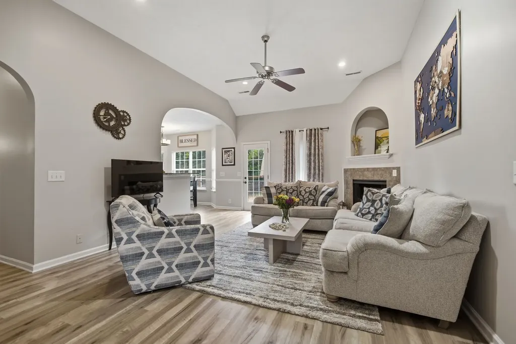 1513 Jeter Way Murfreesboro TN 37129